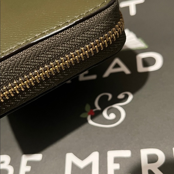 Michael Kors Leather Continental Wristlet - Picture 14 of 14